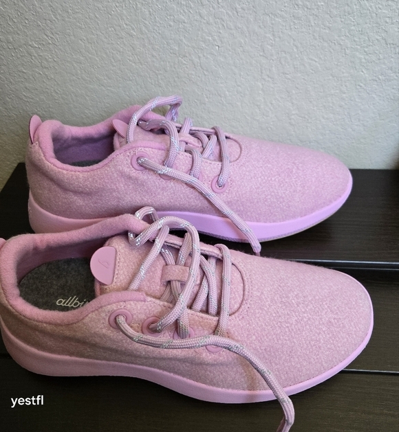 NWOB Allbirds wool runner mizzles in buoyant pink 8 - Picture 2 of 7